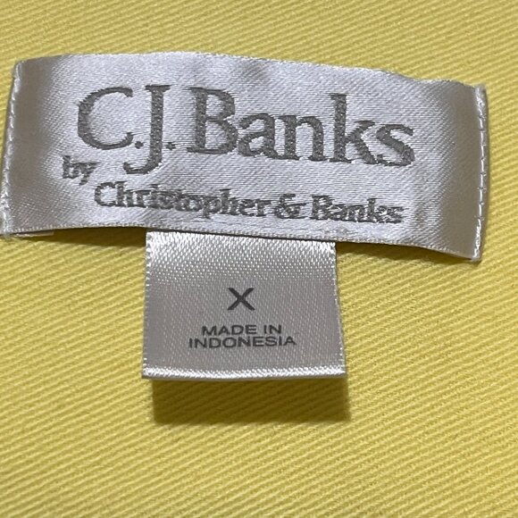 CJ Banks Womens Embroidered Top Size X (14W) Yellow Snails Whimsical Art Teacher - Picture 6 of 8